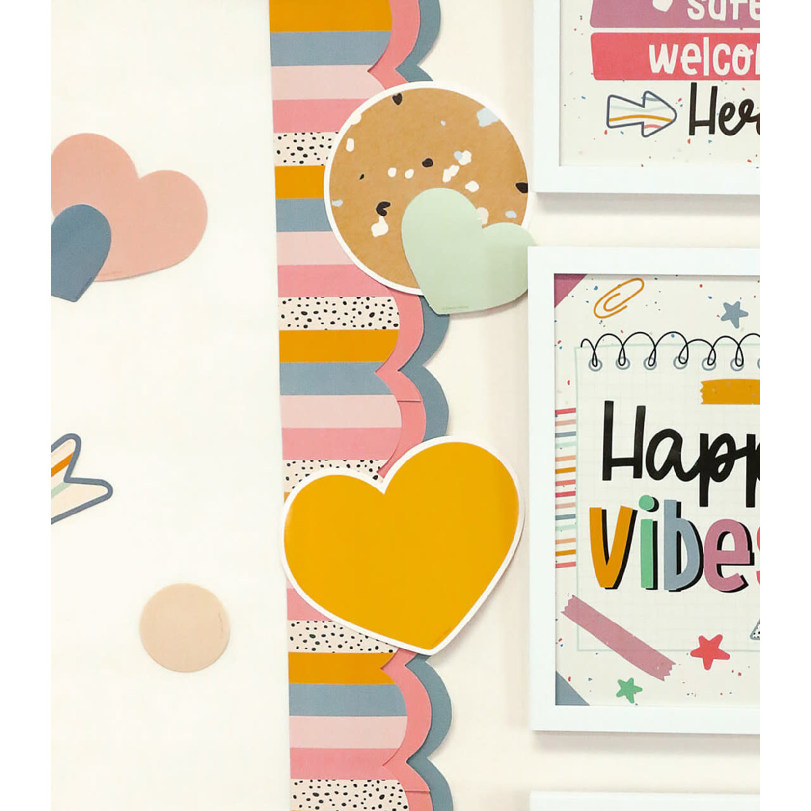 CARSON DELLOSA PUBLISHING CO We Belong Hearts & Dots Cutouts