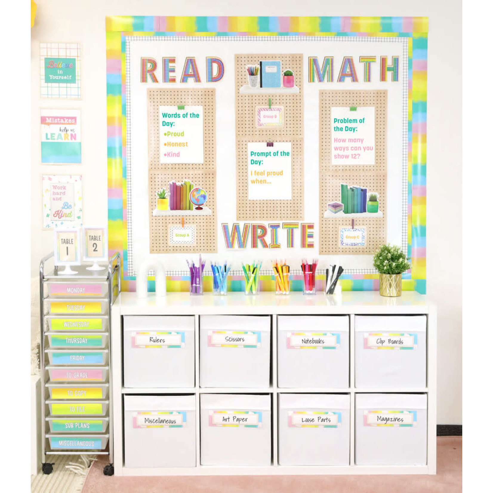 CARSON DELLOSA PUBLISHING CO Creatively Inspired Subject Pegboards Bulletin Board Set