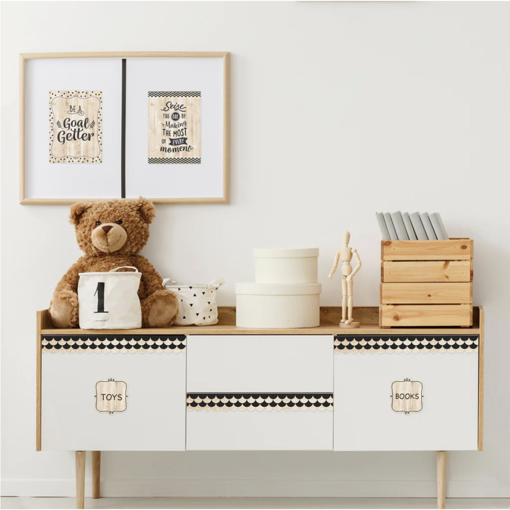 CREATIVE TEACHING PRESS Core Decor Black and Wood Scallops EZ Border
