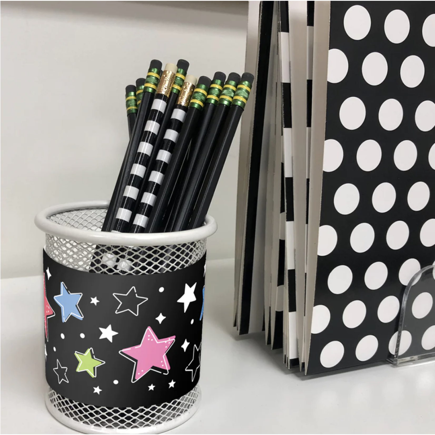 CREATIVE TEACHING PRESS Star Bright Colorful Stars on Black EZ Border