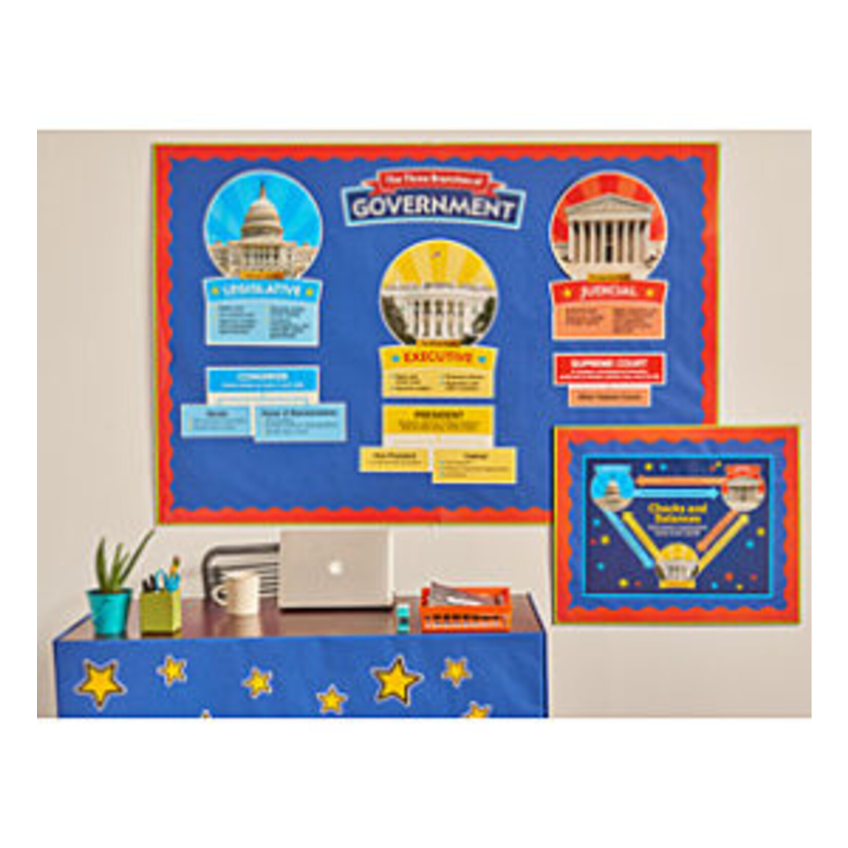 SCHOLASTIC TEACHING RESOURCES Our Government Bulletin Board Set