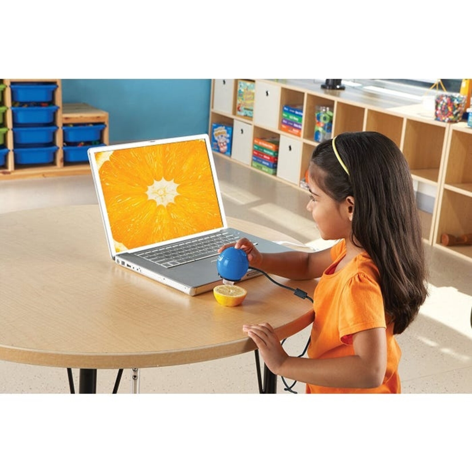 LEARNING RESOURCES INC Zoomy™ 2.0 Handheld Digital Microscope - Blue