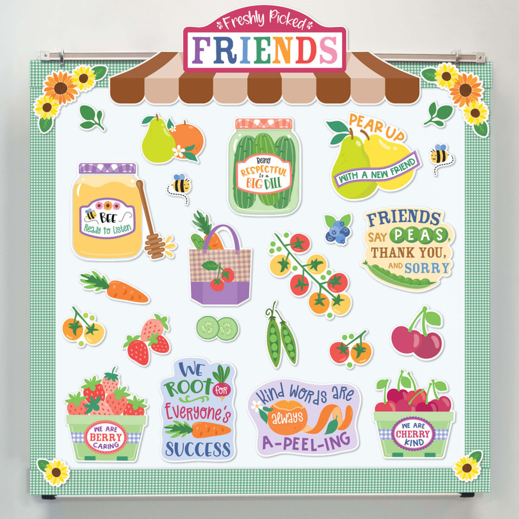 CARSON DELLOSA PUBLISHING CO Farmers Market Green Gingham Straight Bulletin Board Borders
