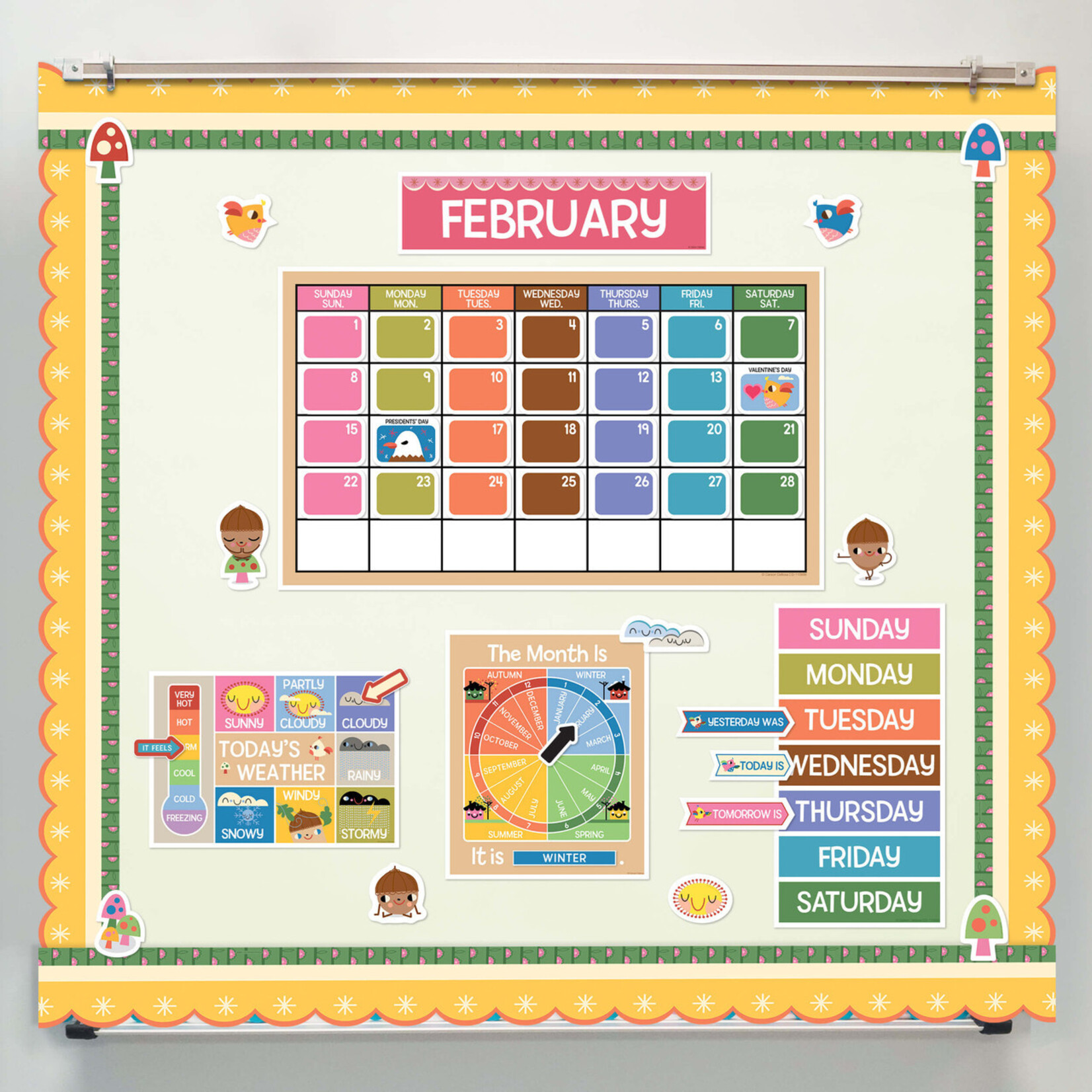 CARSON DELLOSA PUBLISHING CO Fairy Tale Forest: Enchanting Gold Scalloped Bulletin Board Borders