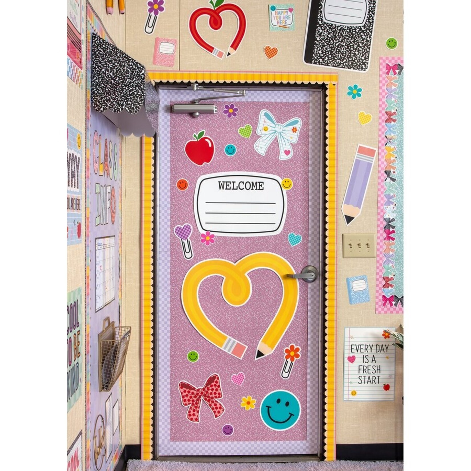 TEACHER CREATED RESOURCES Composition Pink Better Than Paper Bulletin Board Roll