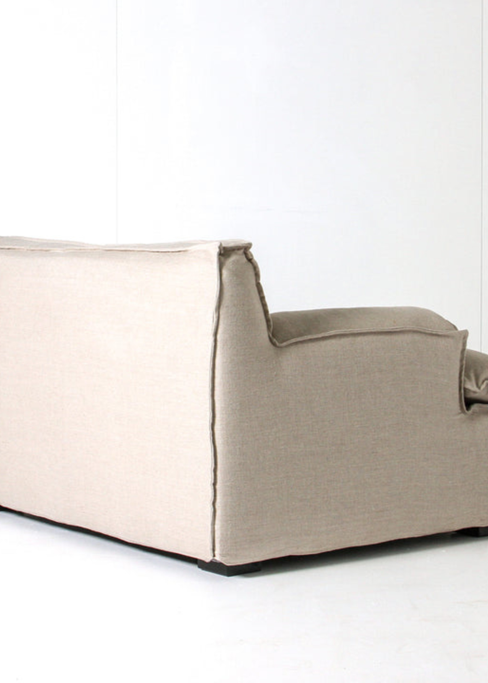 Bay Armchair Linen