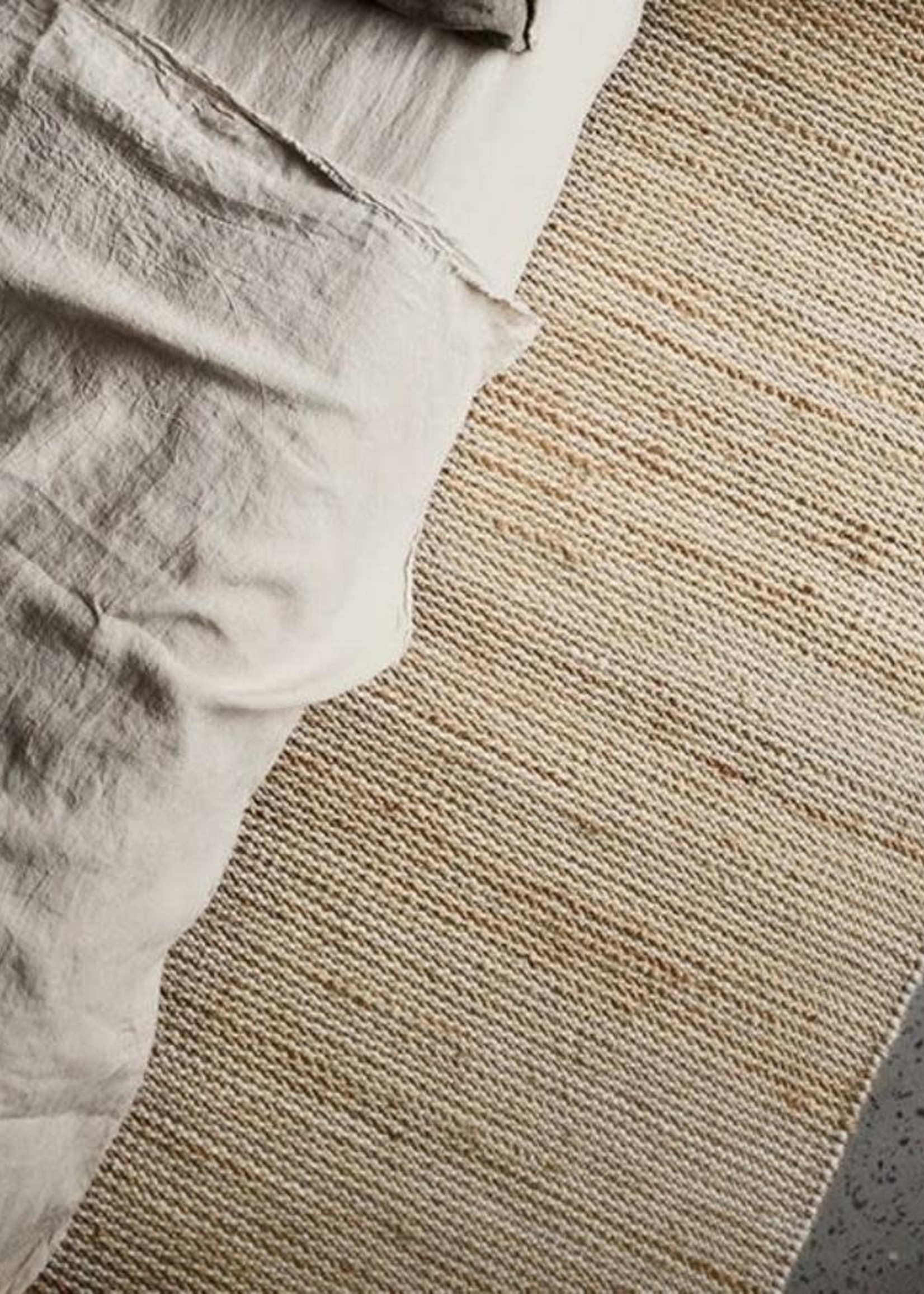 Drift Rug - Natural & White