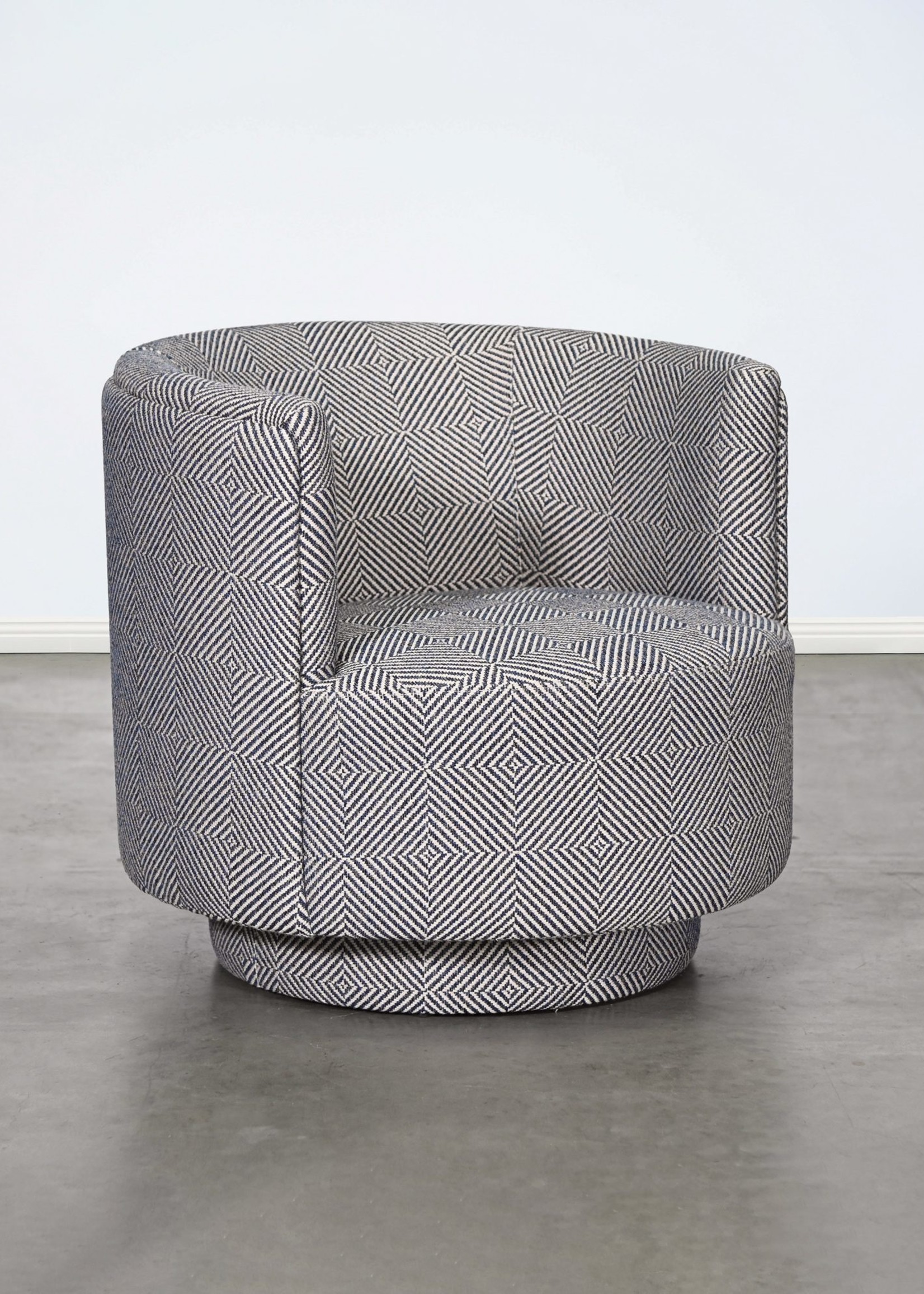 Henri Swivel Chair