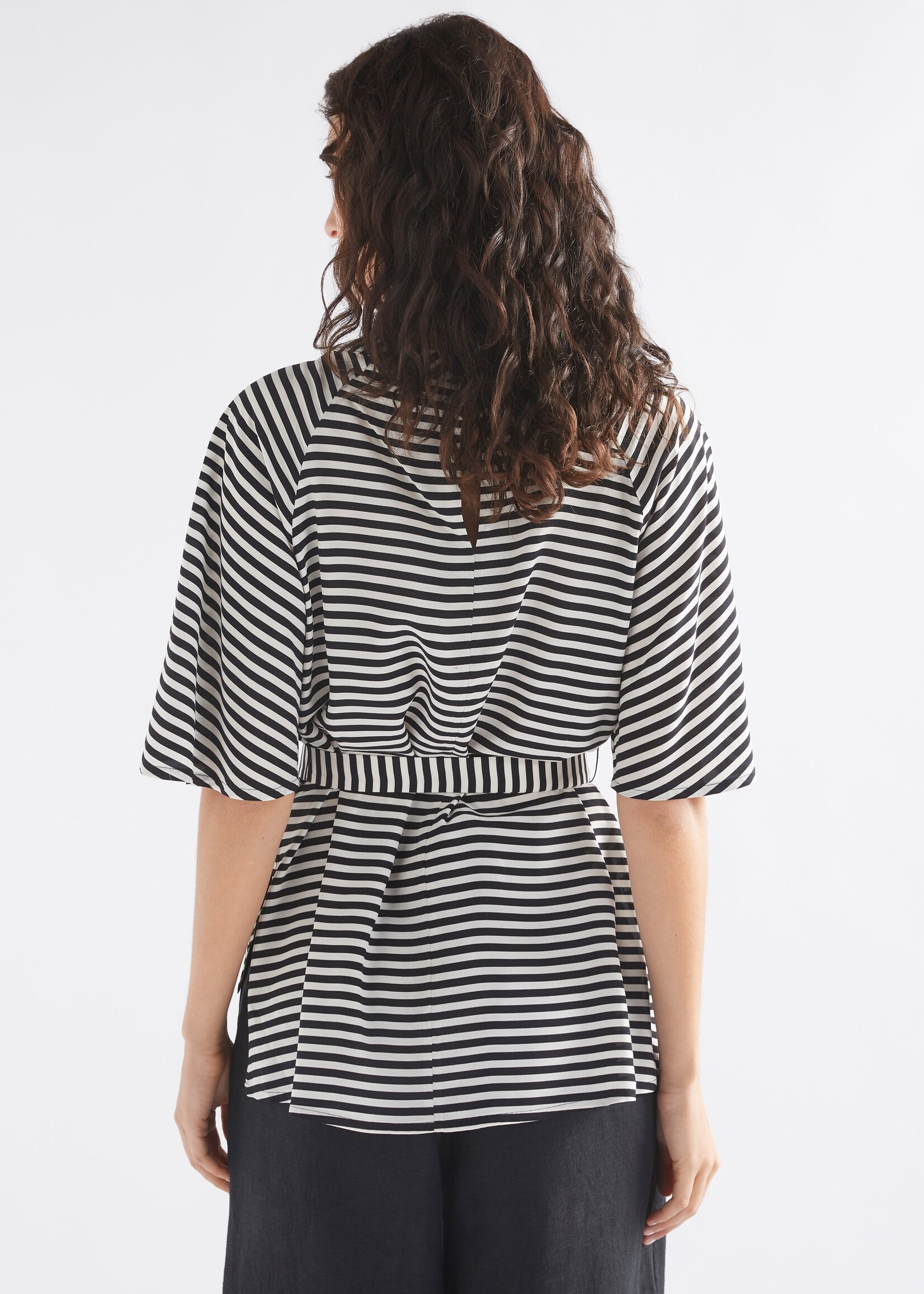 Myro Top Black/White