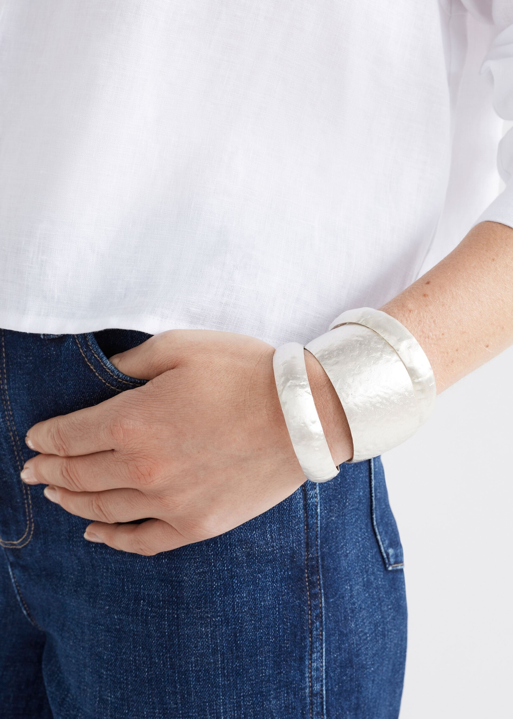 Gild Thin Cuff Bangle