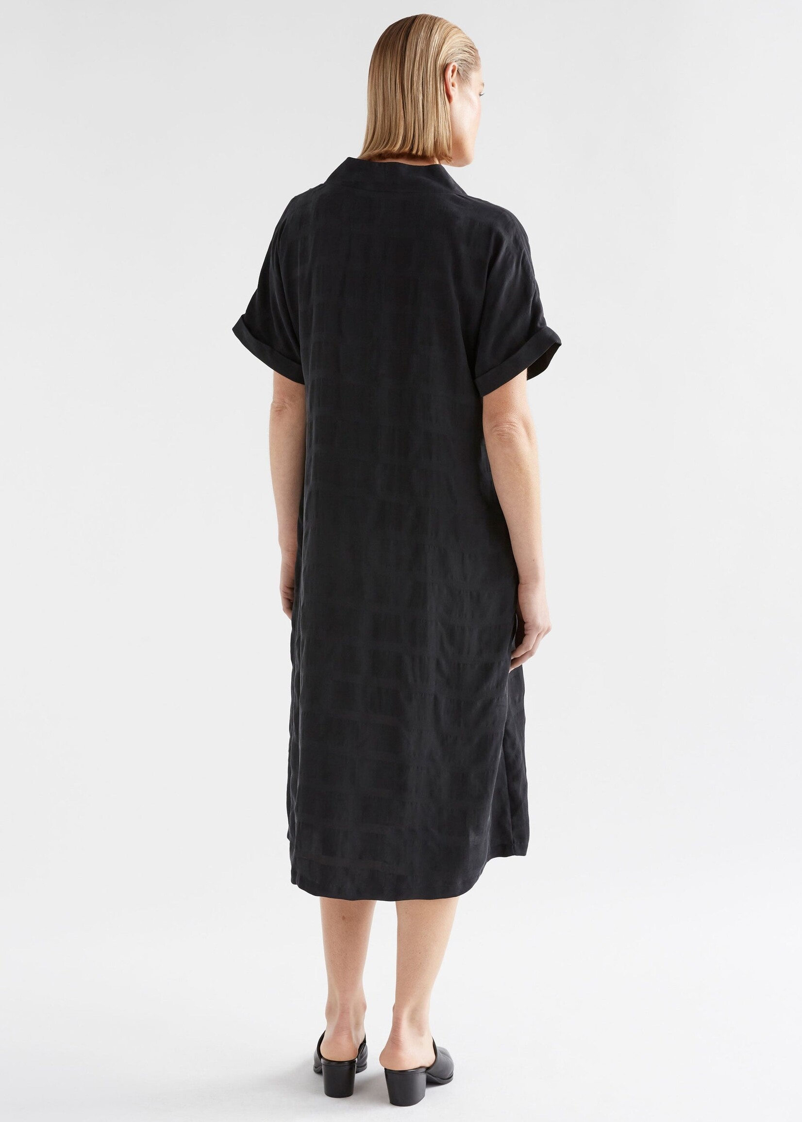 Flekke Dress Black