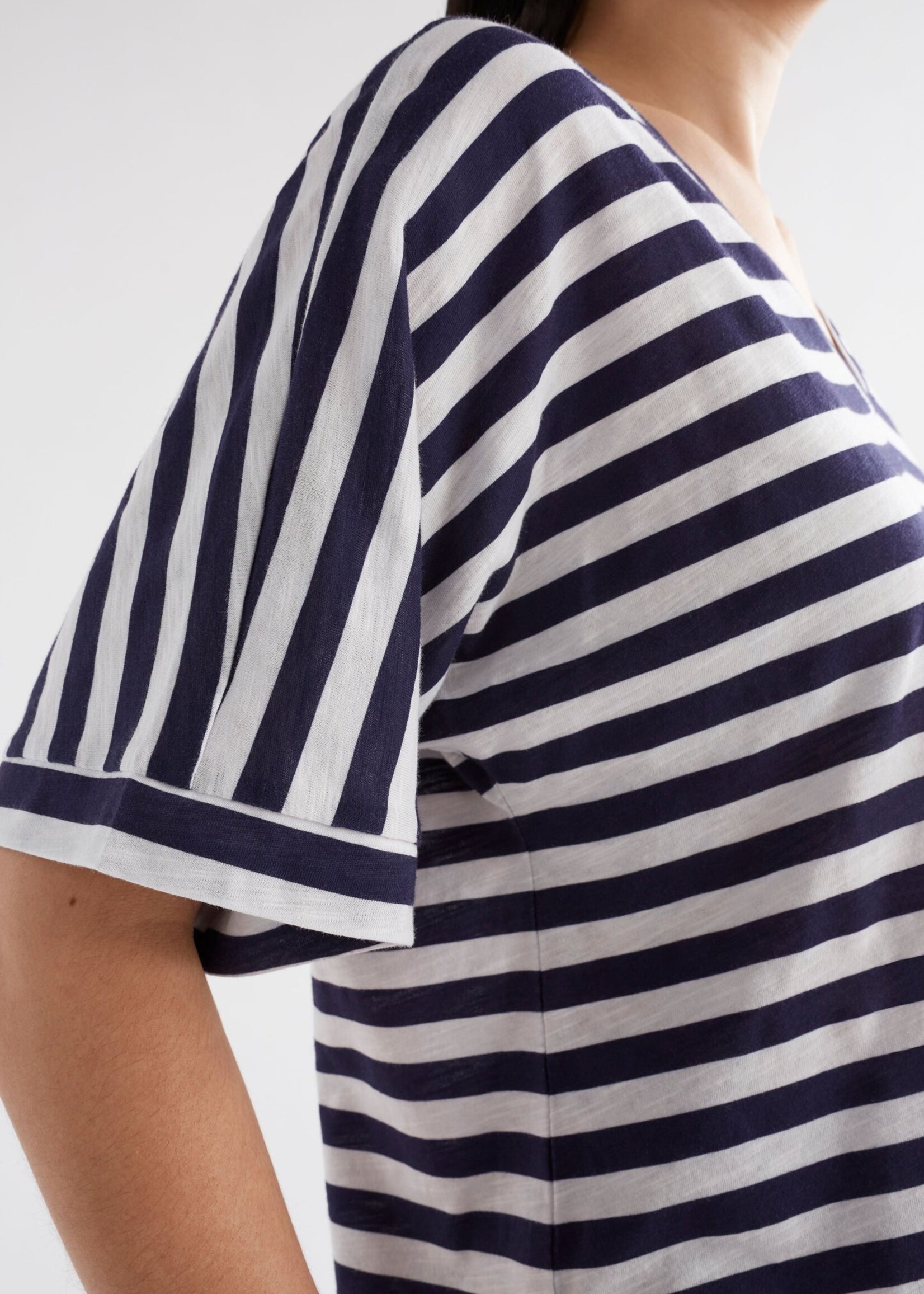 Seter Tee White/Navy