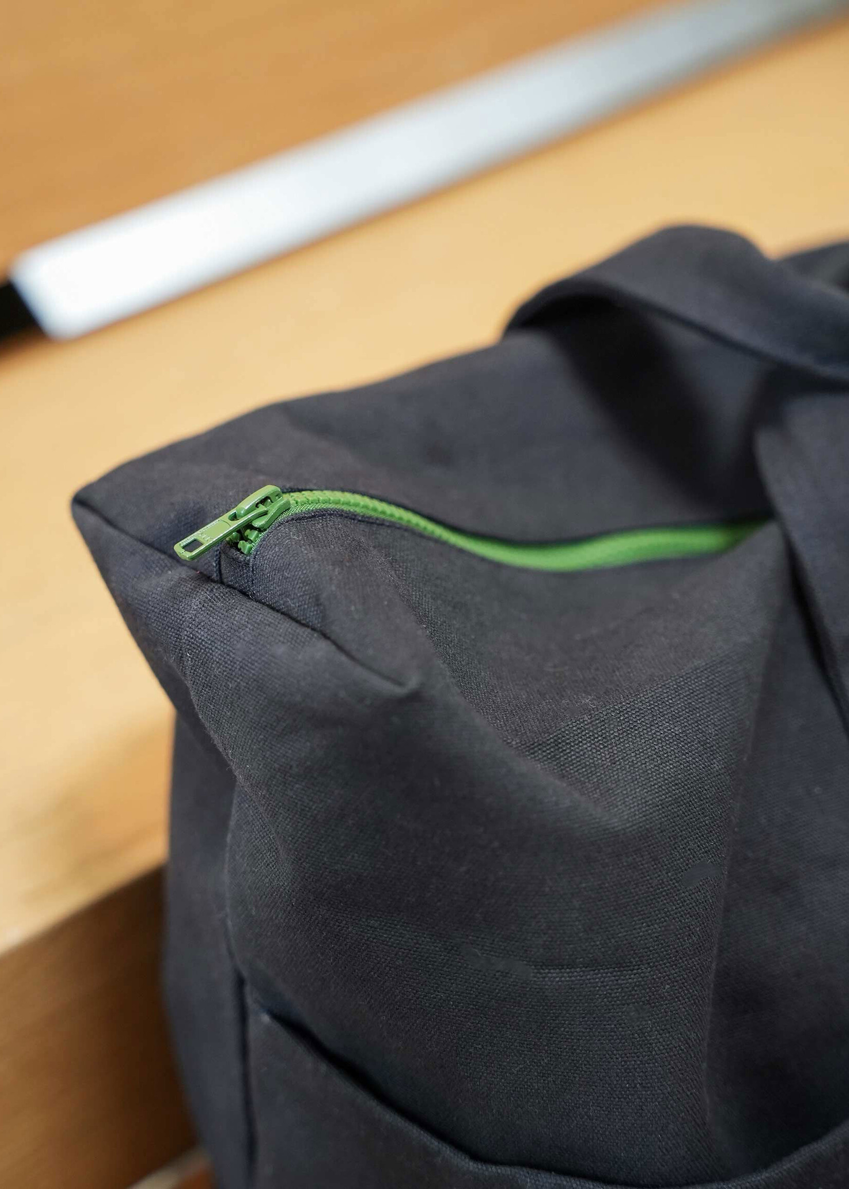 Marlo Contrast Overnight Bag Blue/Black