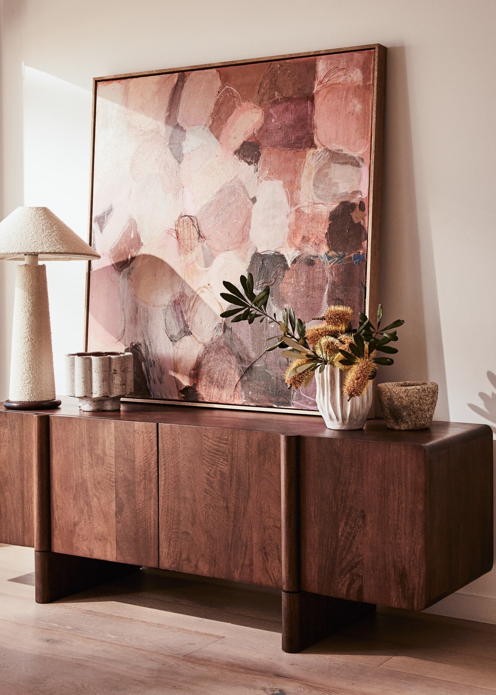 Strom Entertainment Unit