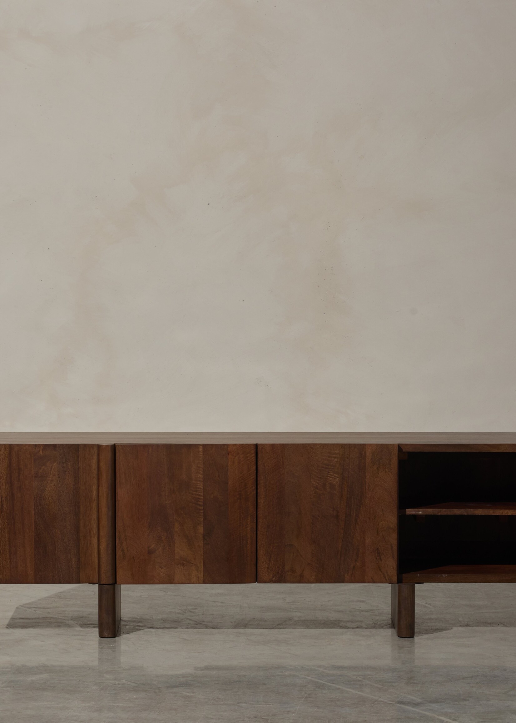Strom Entertainment Unit