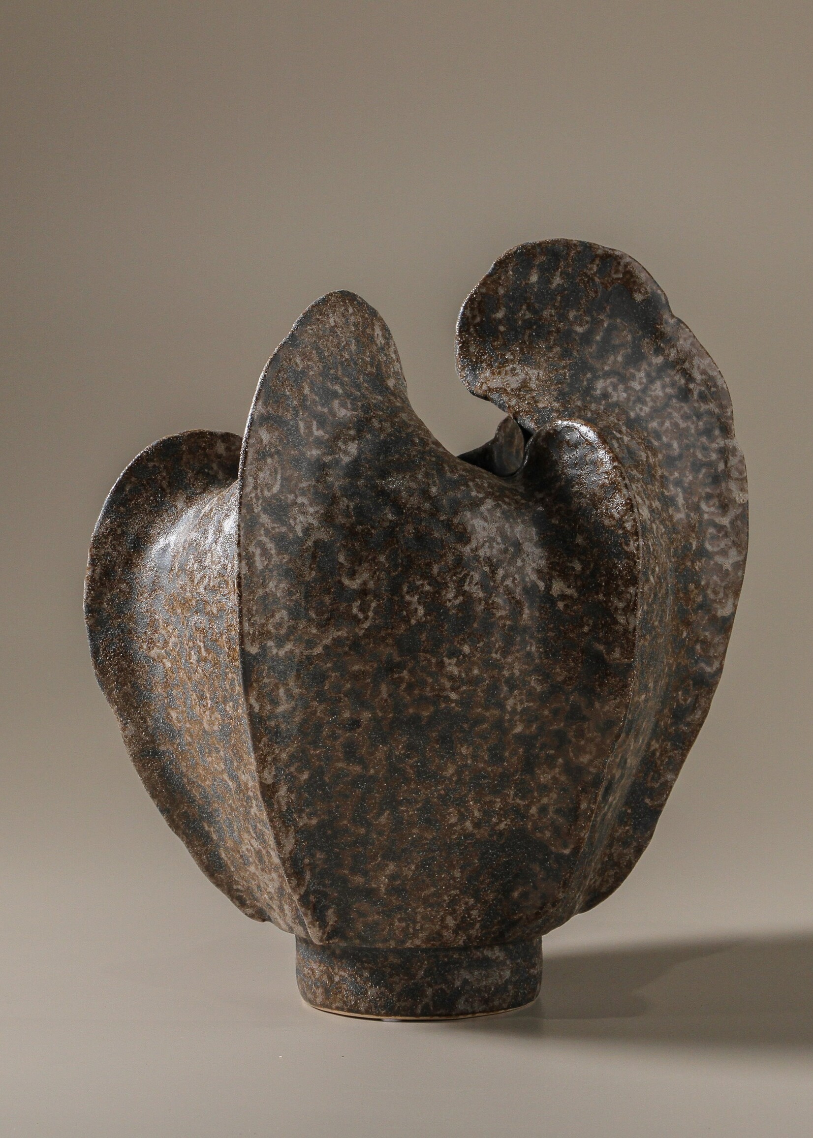 Seafoam Vase - Rustic Brown