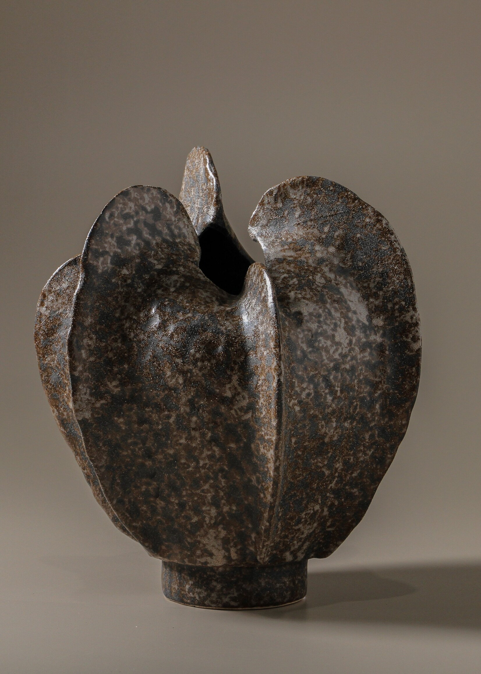 Seafoam Vase - Rustic Brown