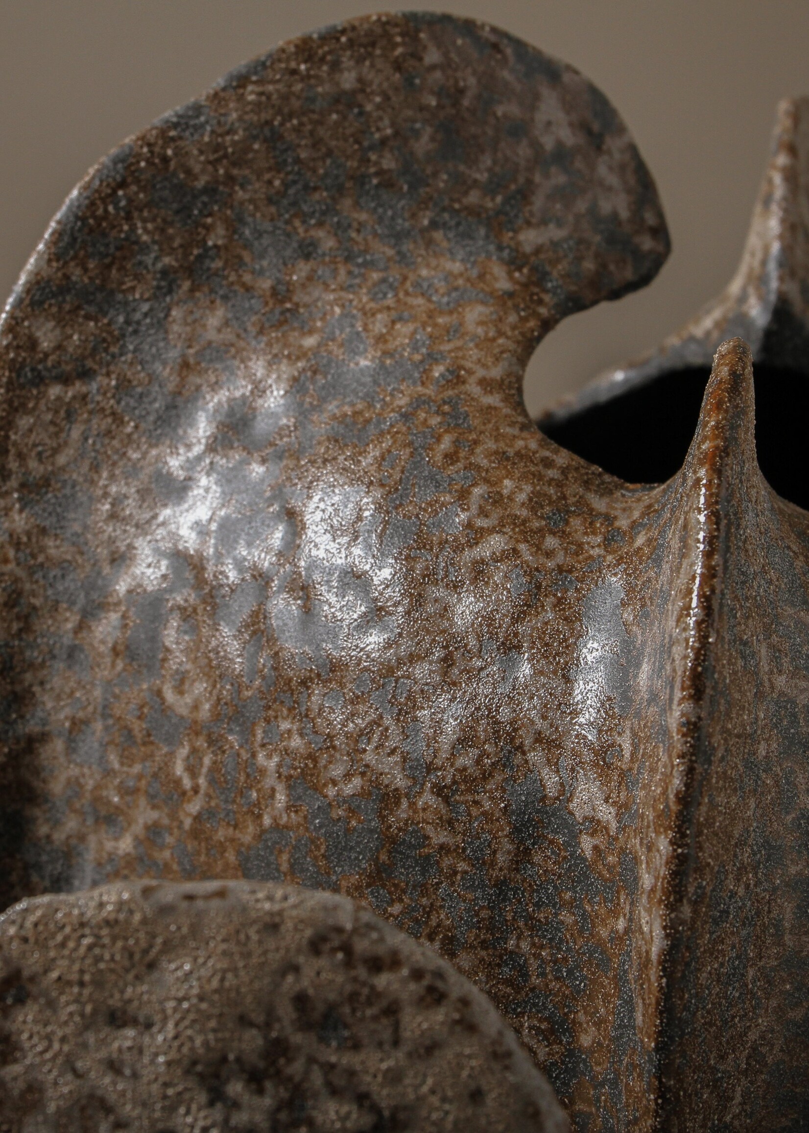 Seafoam Vase - Rustic Brown