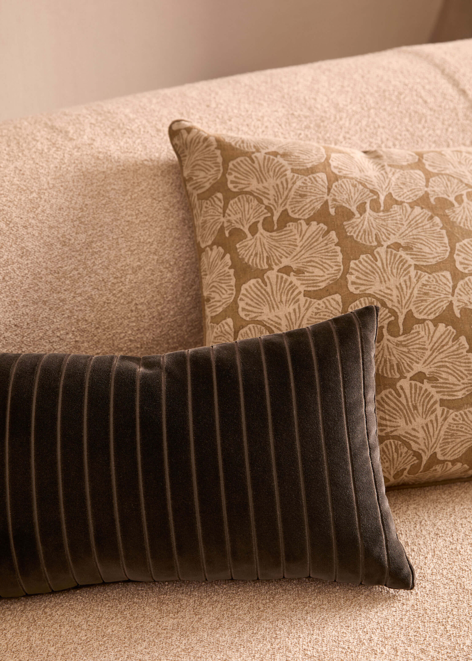 Gingko Linen Cushion in Mocha