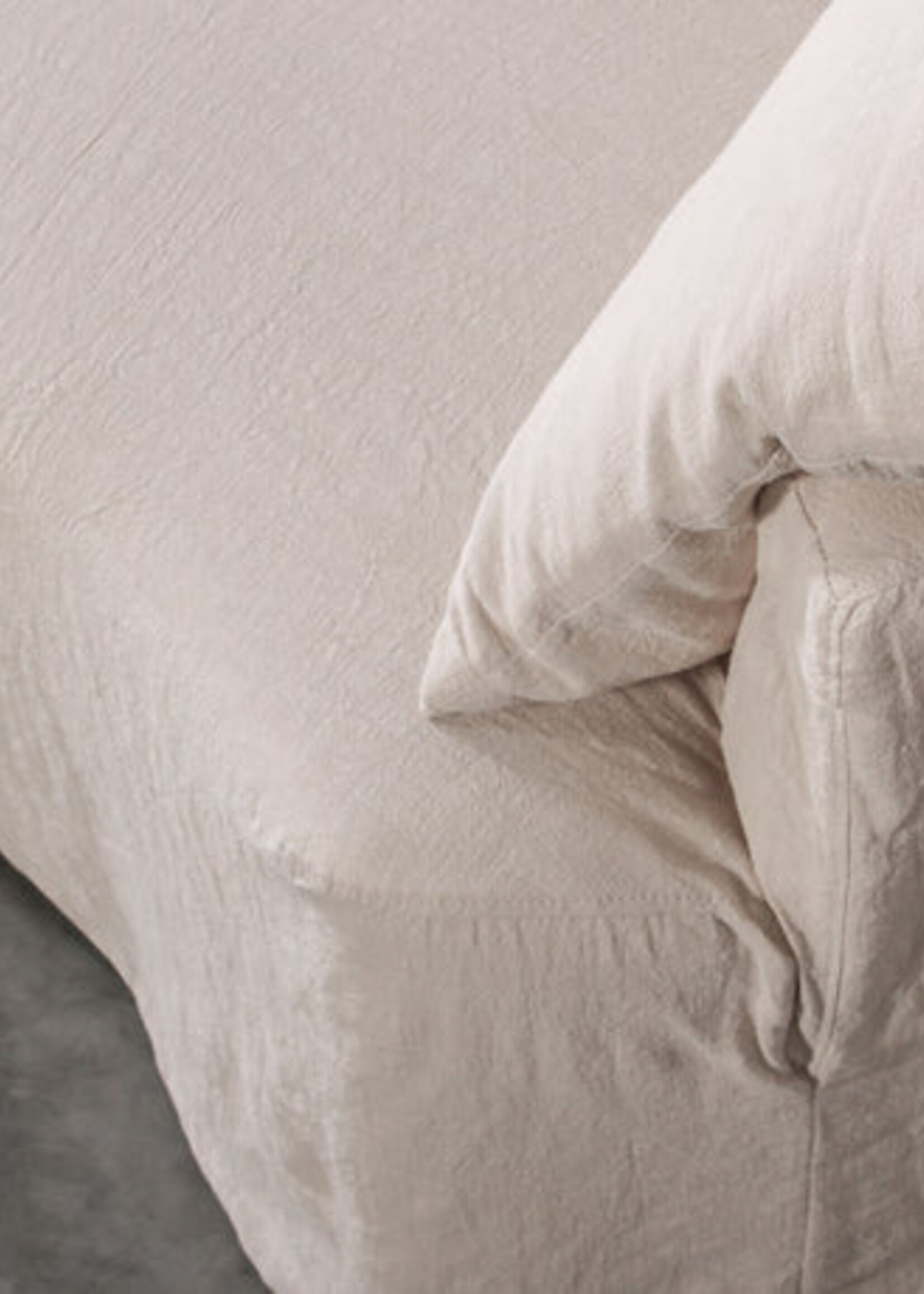 Loren Sofa