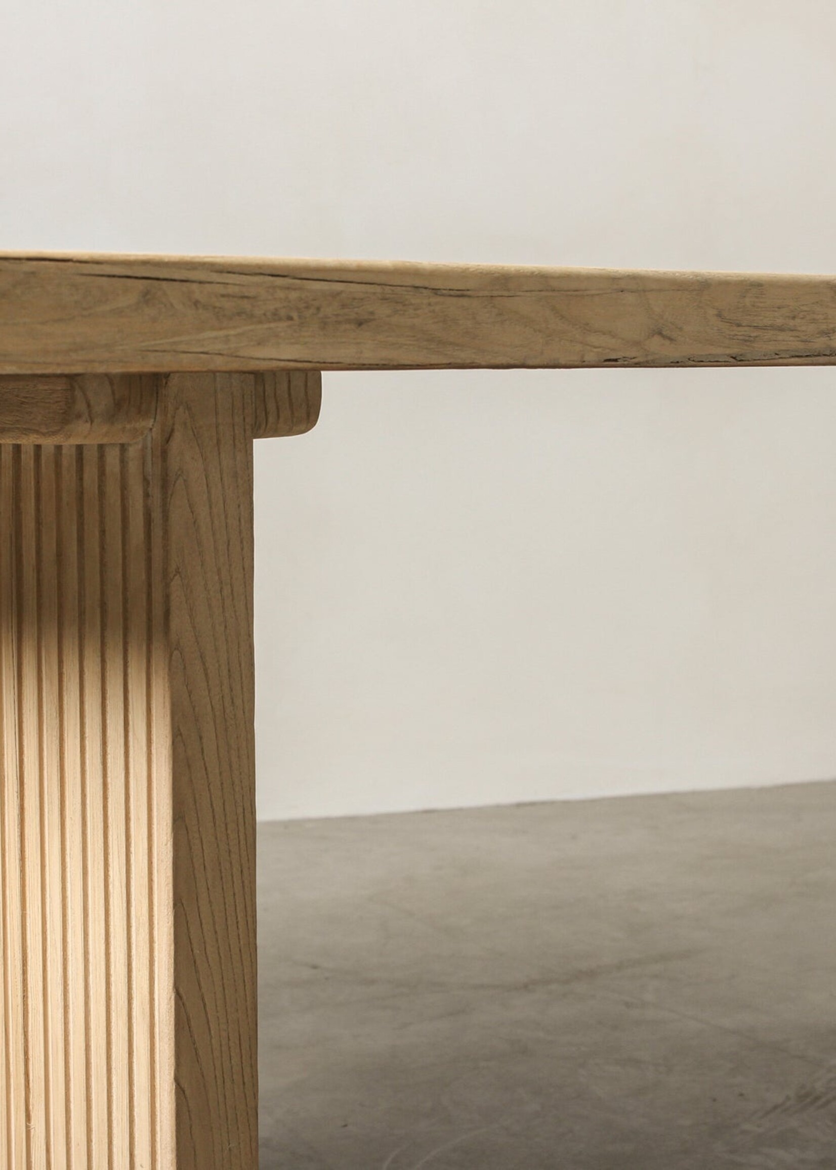 Kora Dining Table
