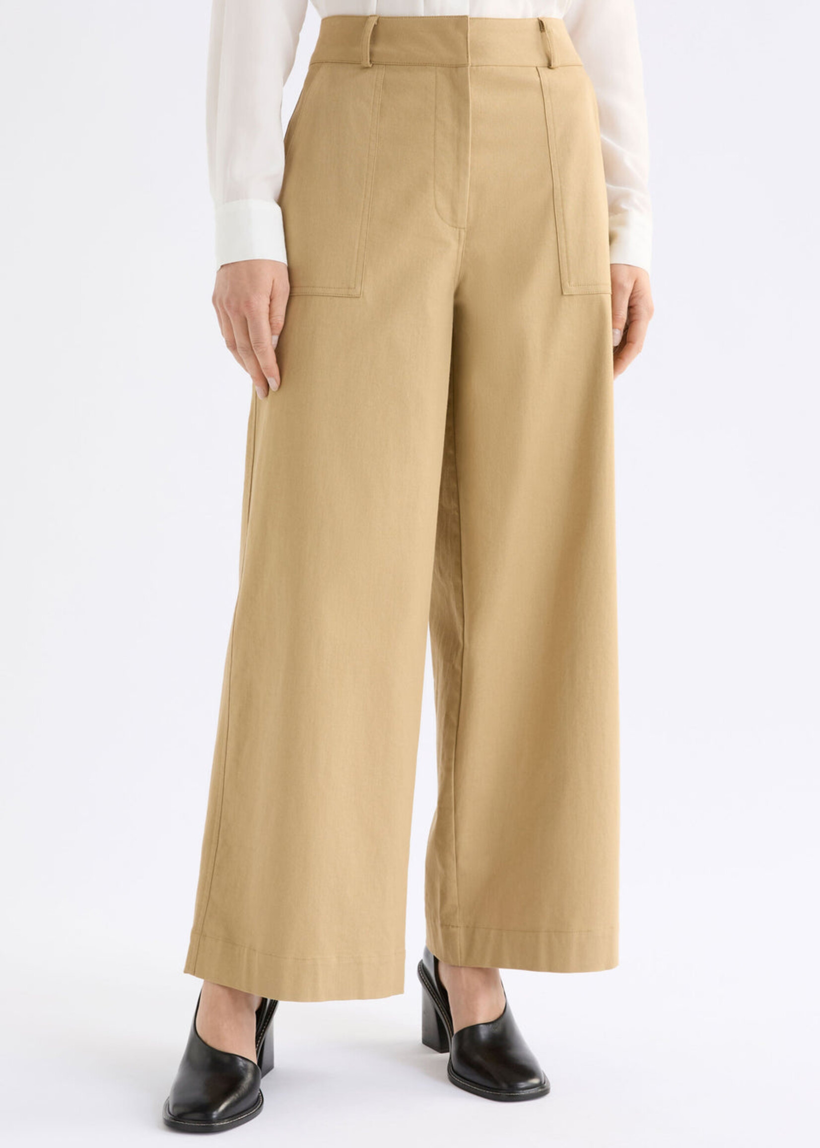 Kudel Pant Almond