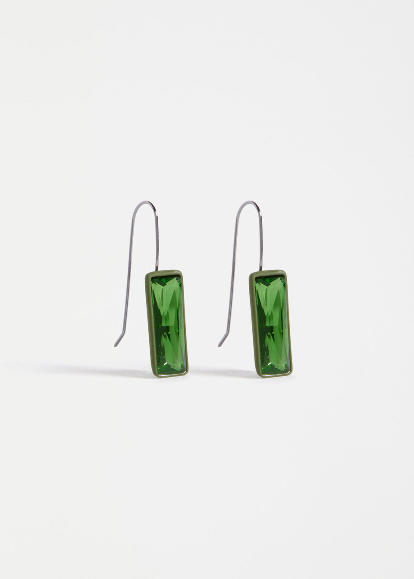 Jule Small Hook Earring