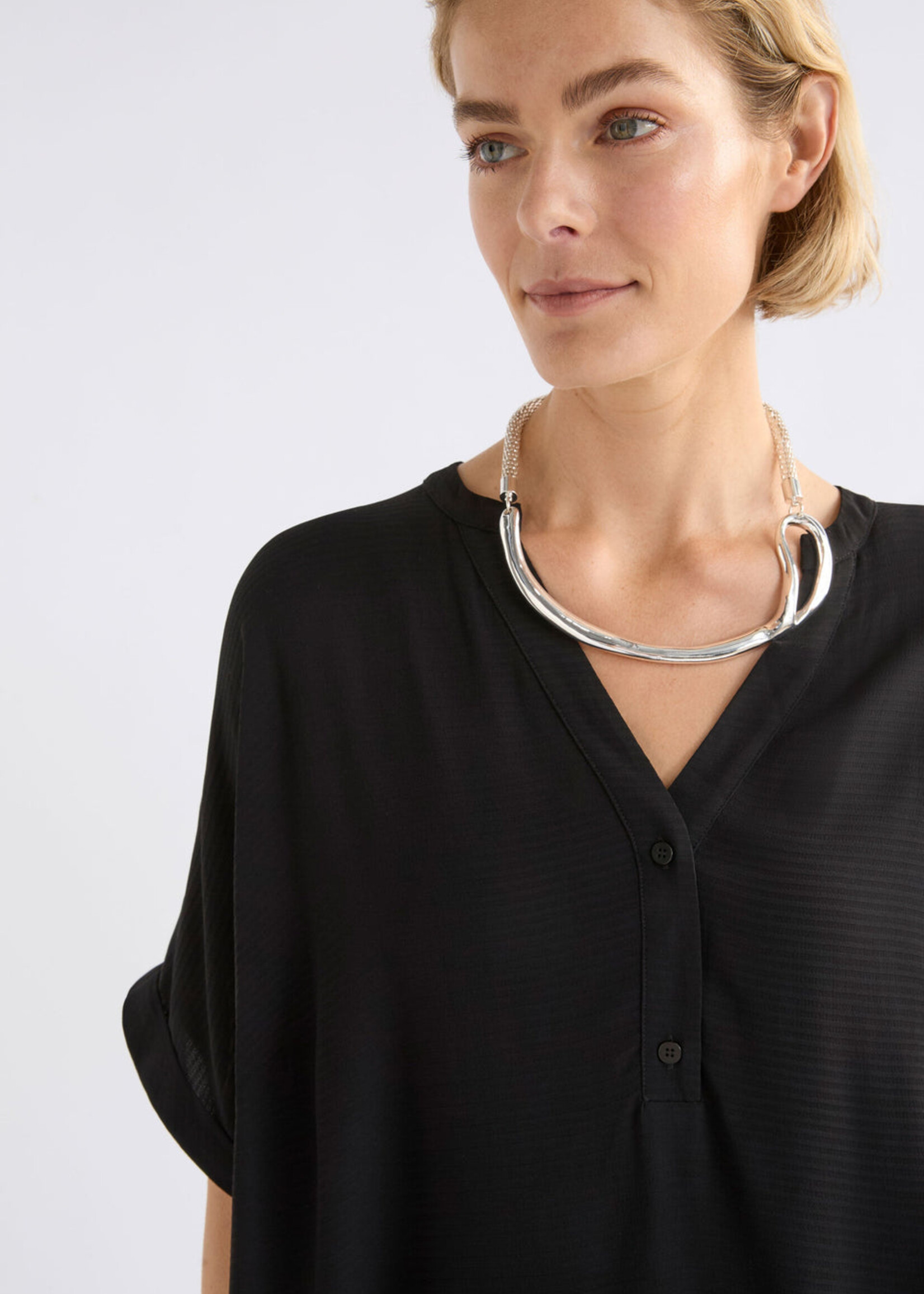 Omia Top Black