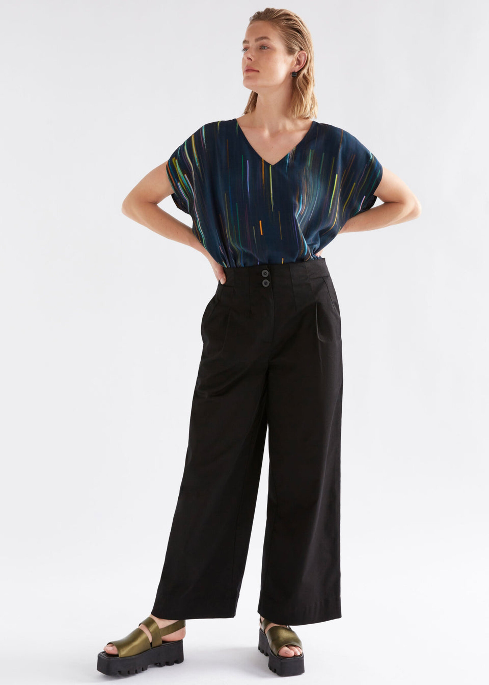 Kayra V Neck Top Alinea Print