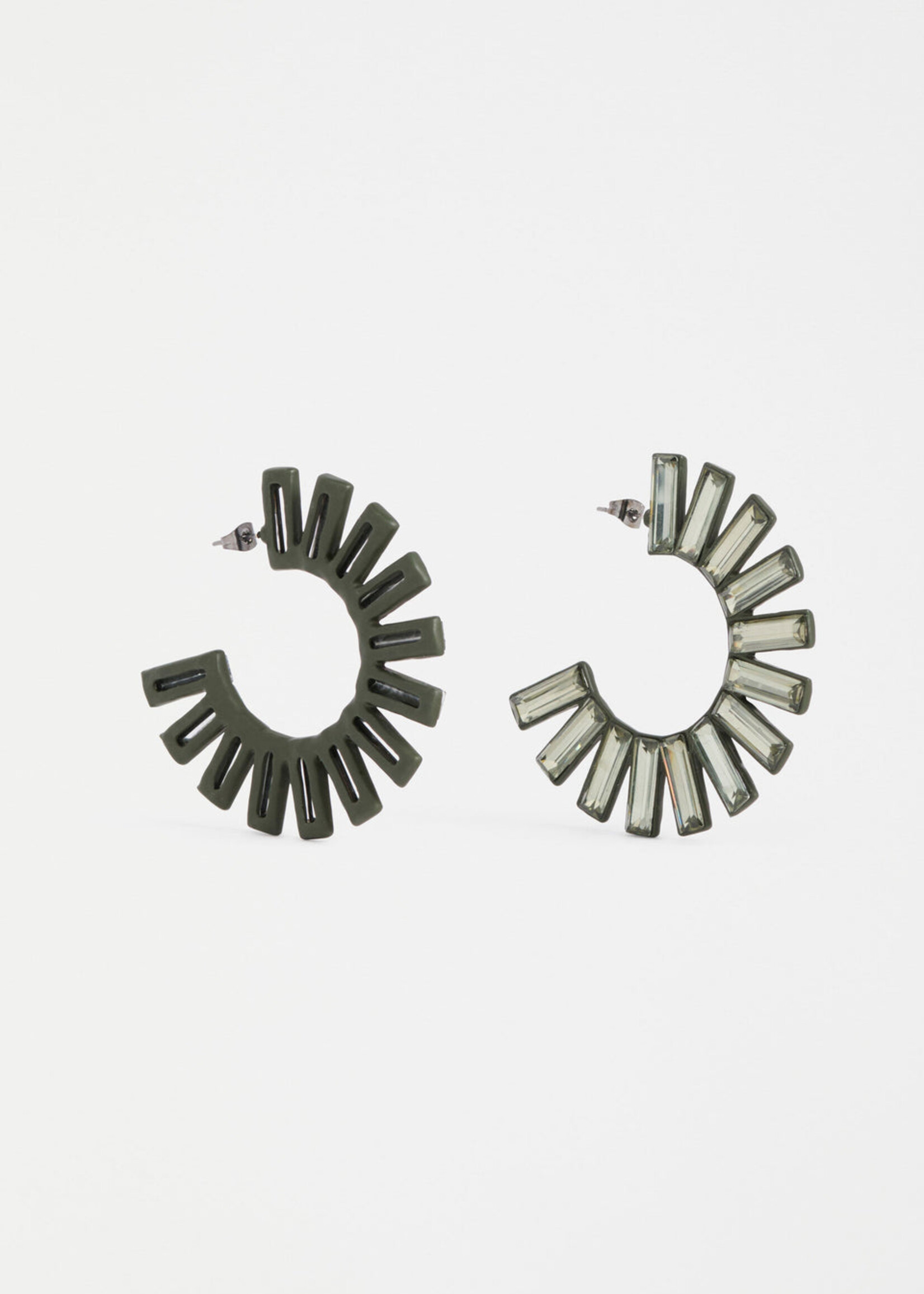 Jule Large Hoop Earring