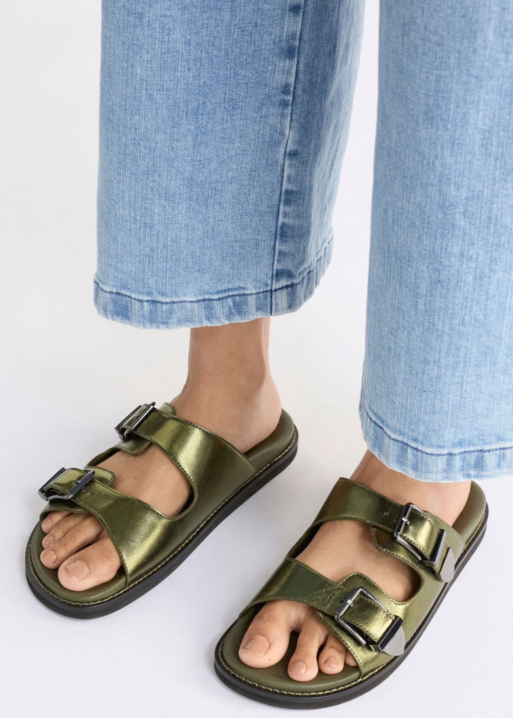 Spenne Sandal