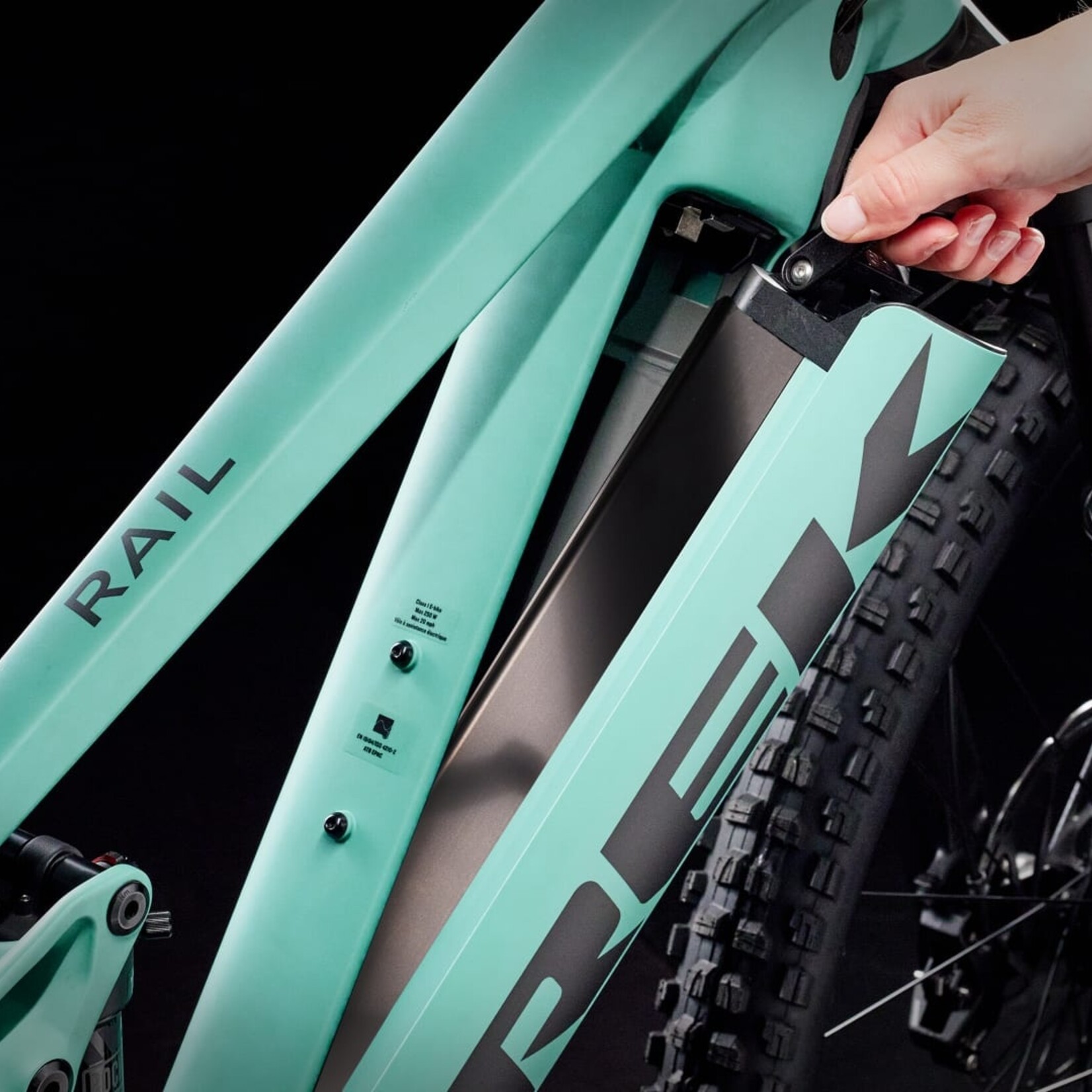 TREK Trek Rail 7 Gen 3 (w/ 325km of staff use)