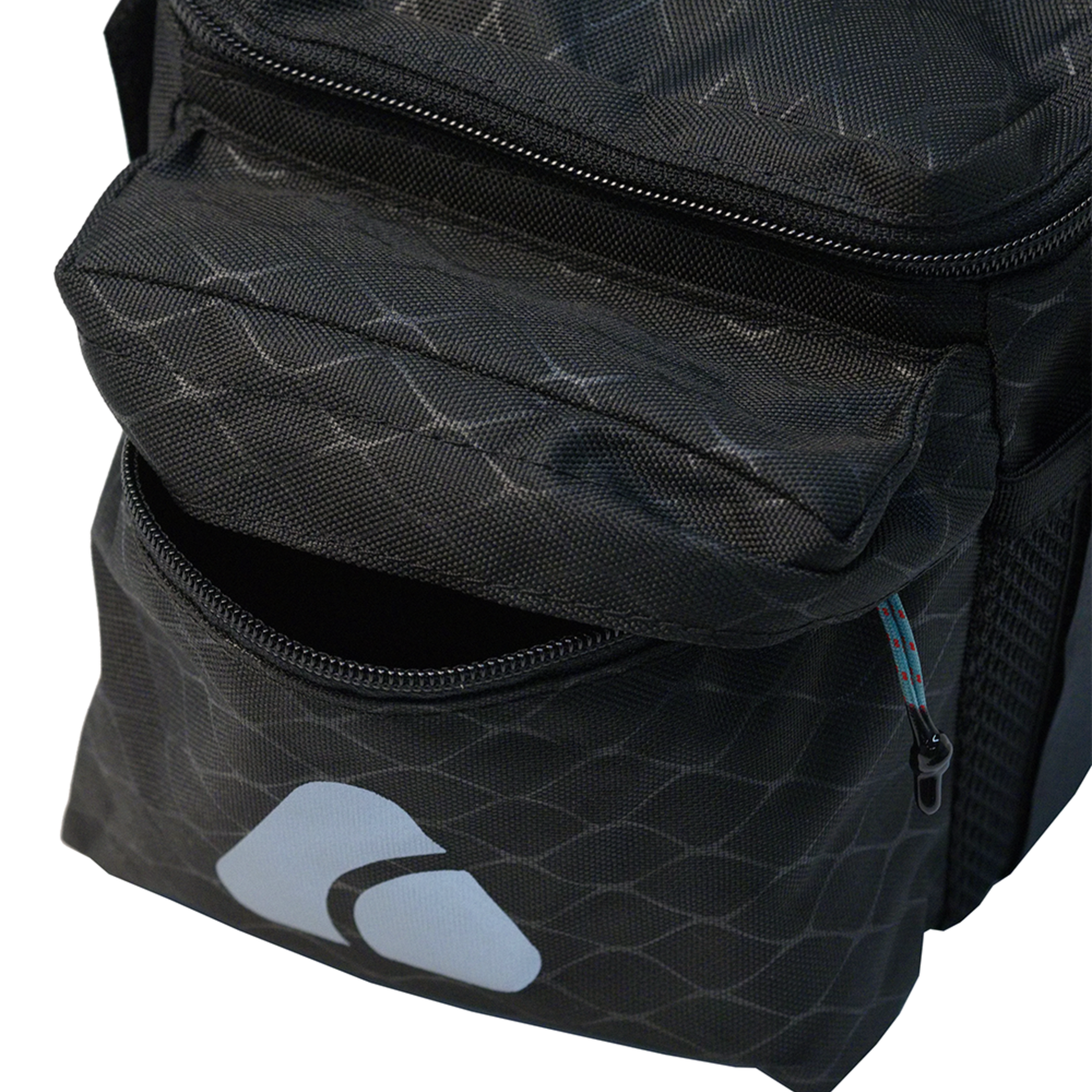 AXIOM Axiom Oceanweave Icepack Trunk 9