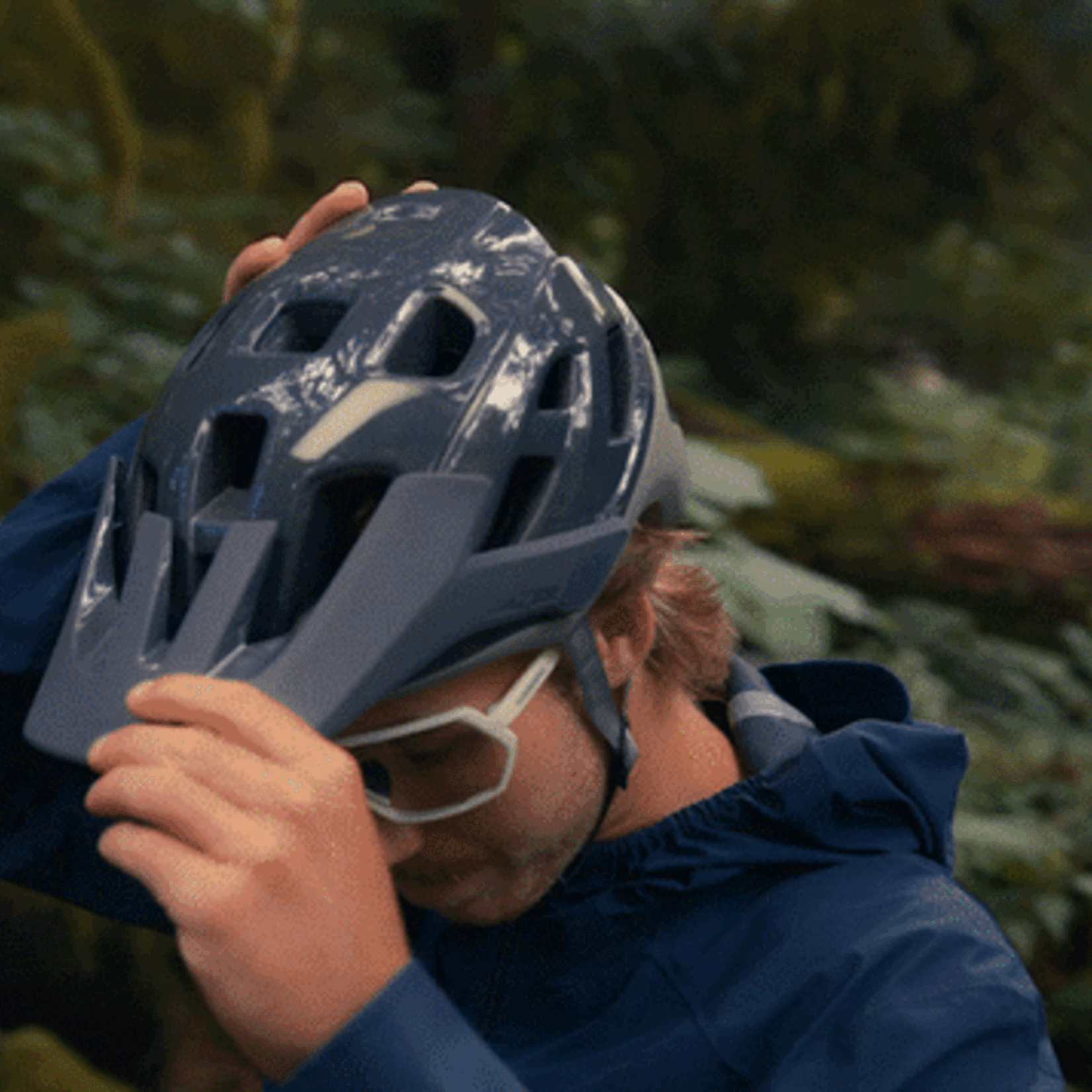 LAZER Lazer Jackal KinetiCore Helmet