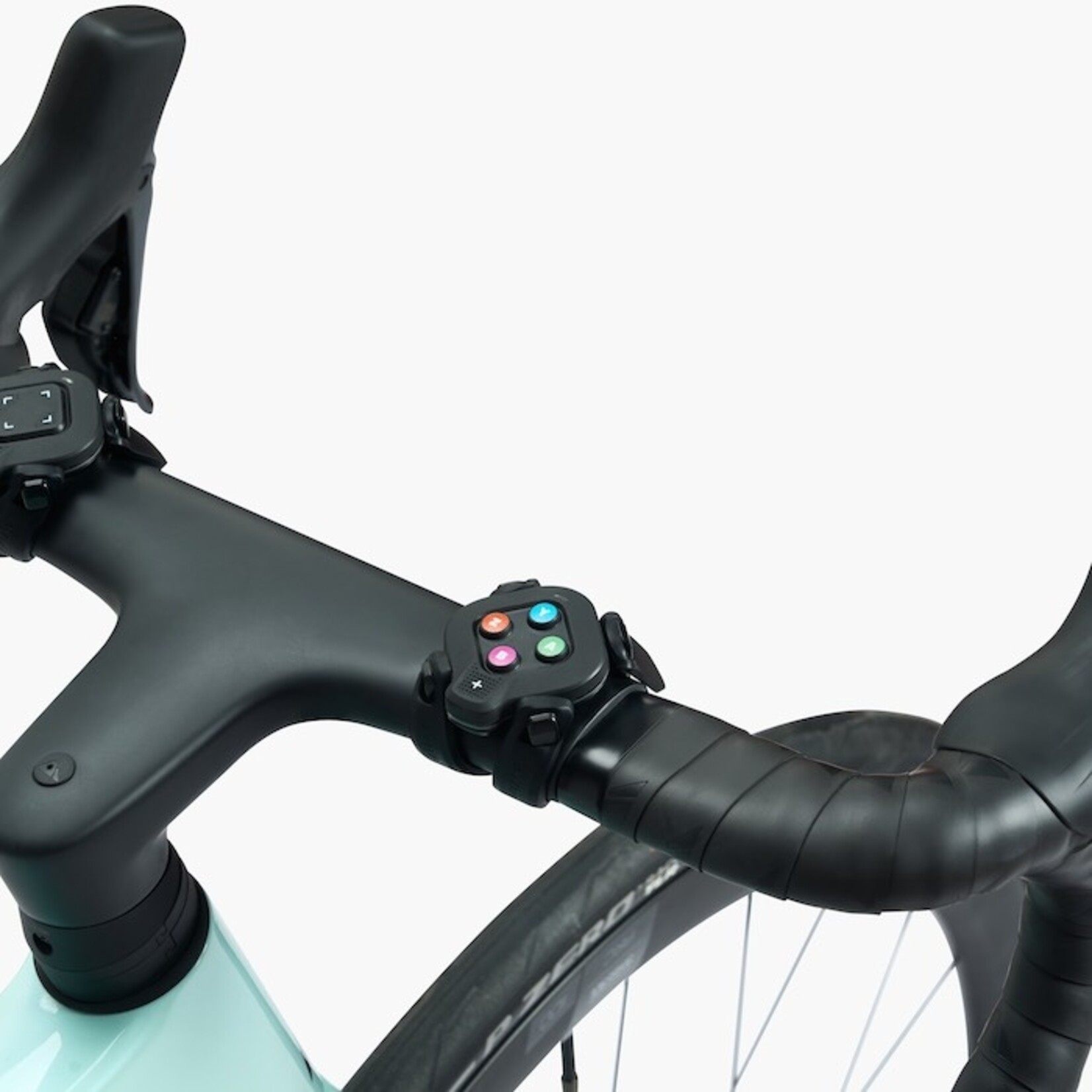 WAHOO Wahoo KICKR V6 Smart Trainer with Zwift Cog-N-Click