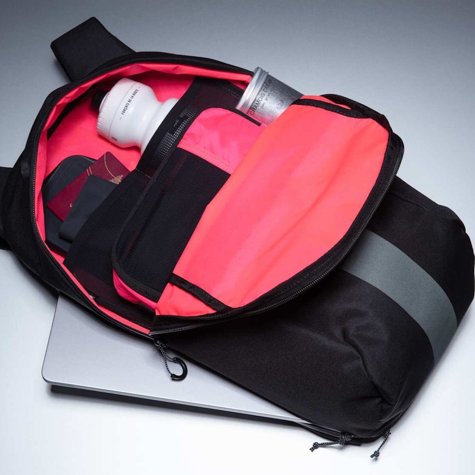 RAPHA Rapha Domestique Backpack 16L
