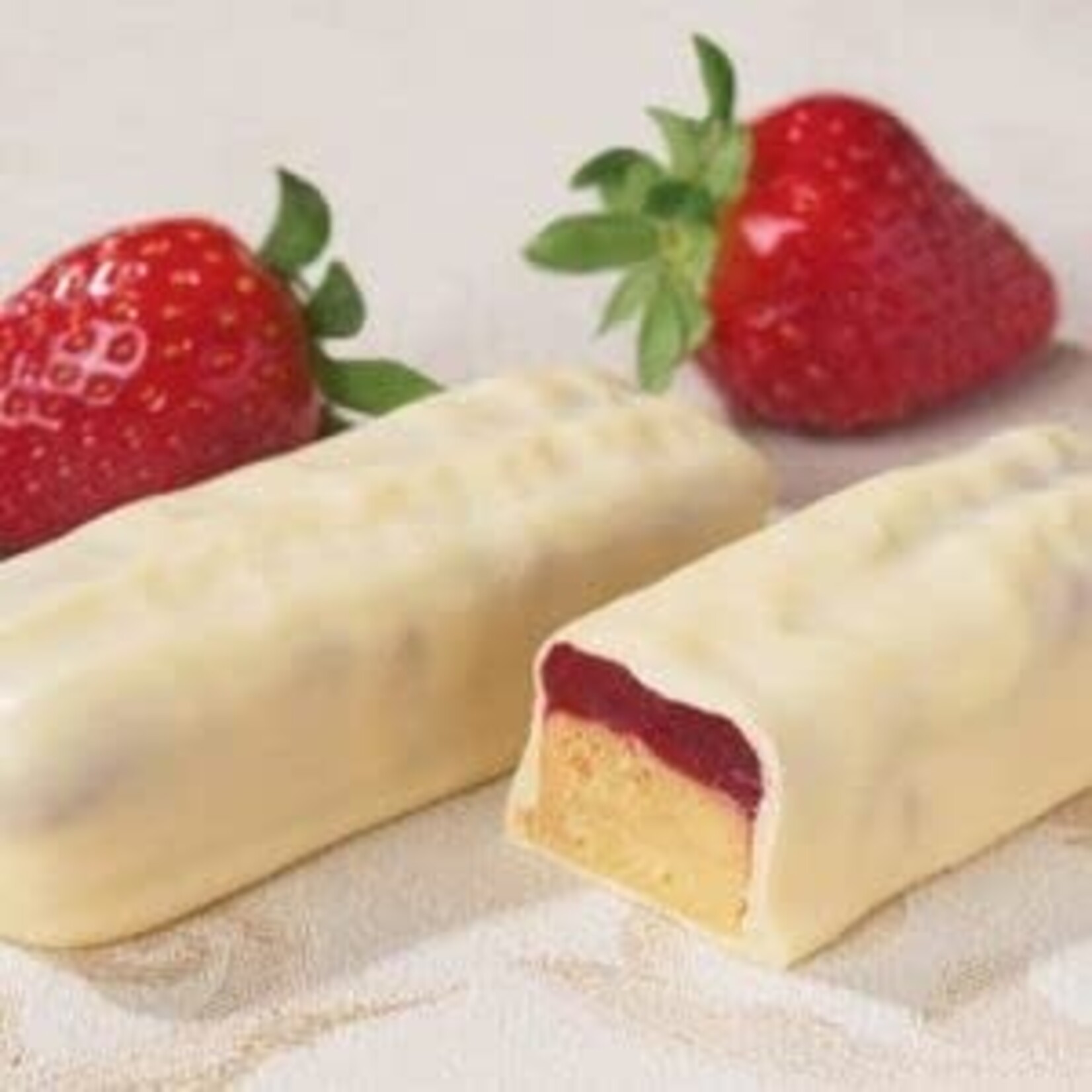 Layered-Strawberry Cheesecake