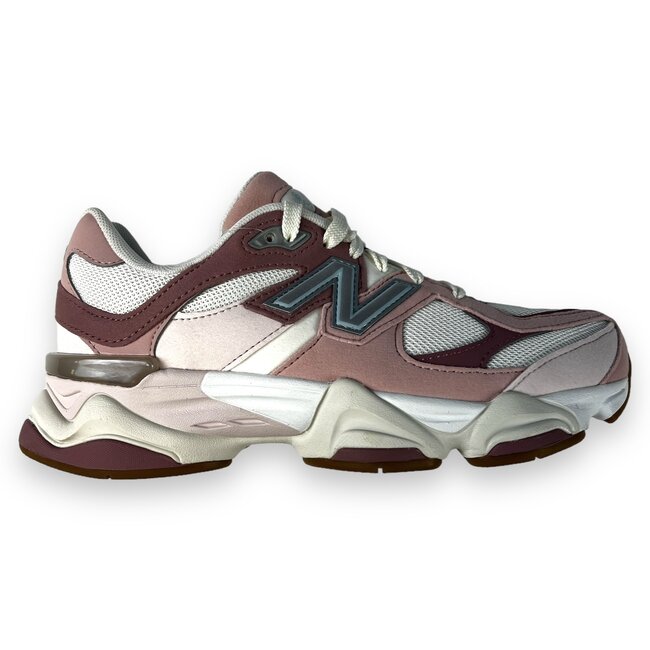 New Balance New Balance 9060 Pink