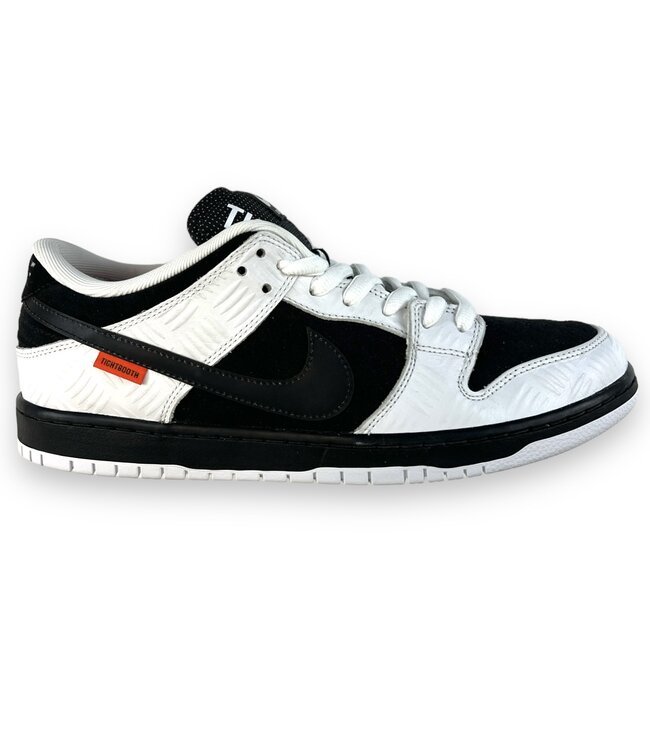 Nike Nike SB Dunk Low TIGHTBOOTH