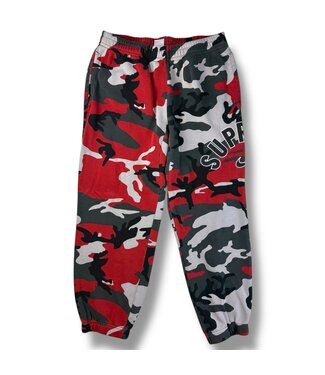 Nike Supreme x Nike Arc Sweatpants Red Camo Size Medium