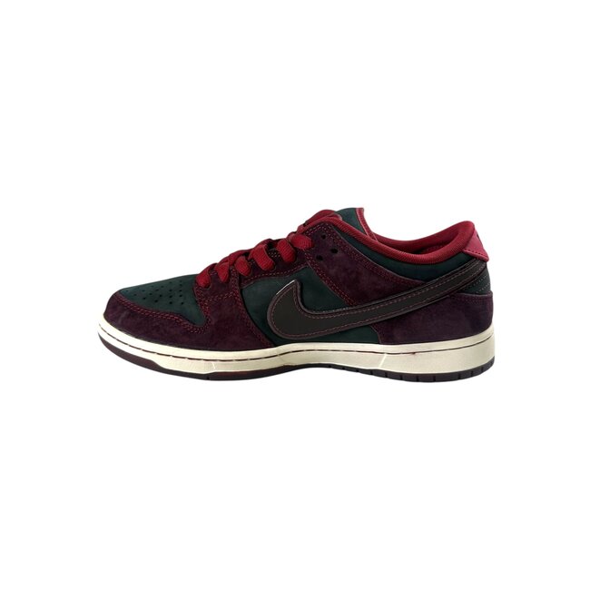 Nike Nike SB Dunk Low Pro Riot Skateshop