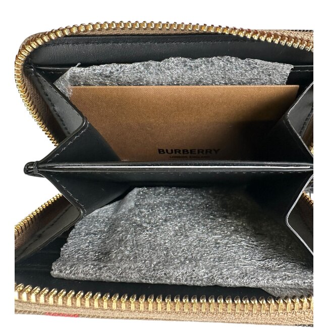 burberry Burberry Zip Around Wallet