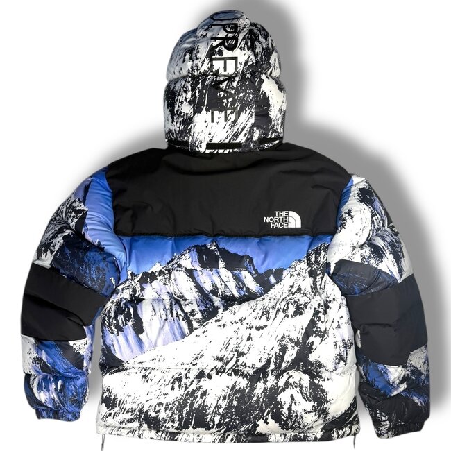 Supreme F/W17 Supreme x TNF Mountain Baltoro jacket Size Medium