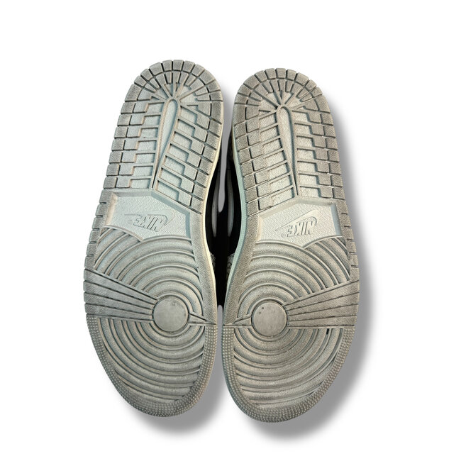 Nike Jordan 1 Low Black Cement Size 9.5