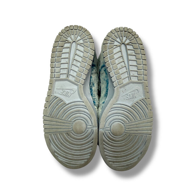 Nike Nike Dunk Low Abominable Snowman Size 7Y