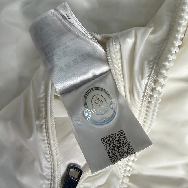 Moncler Moncler Maya White Puffer Jacket Size 4/US XL