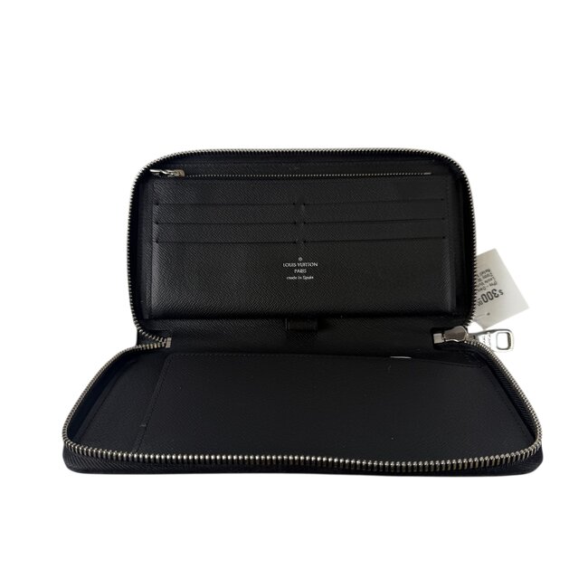 Louis Vuitton Louis Vuitton Epi Zippy Wallet G/M Retail $1,040