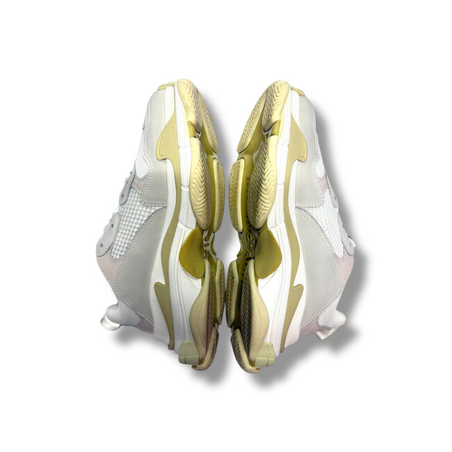 Balenciaga Balenciaga Triple S White Sneaker Size 11US