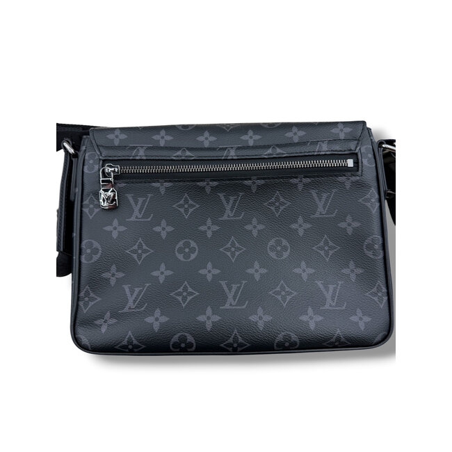 Louis Vuitton Louis Vuitton Monogram District PM Bag  (Retail $1840)