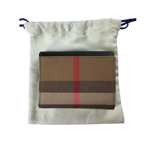 burberry Burberry Women's Lancaster Black Wallet
